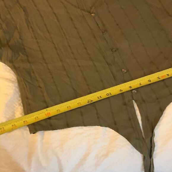 PRANA, medium, button down, crop, tie front, great condition - Picture 7 of 11